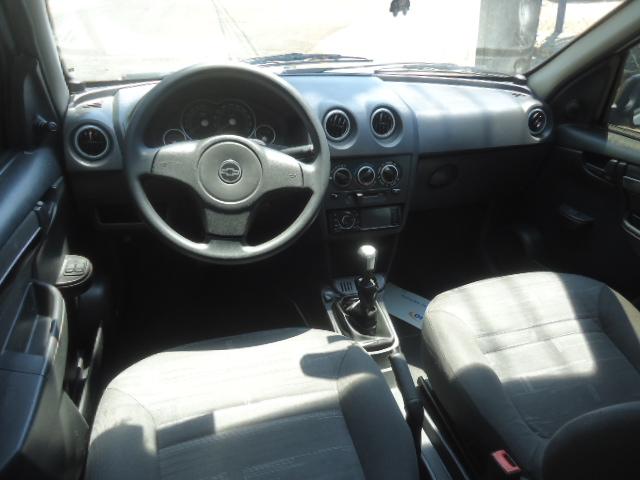 CHEVROLET Prisma - Foto