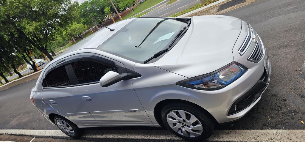 CHEVROLET Prisma - Foto