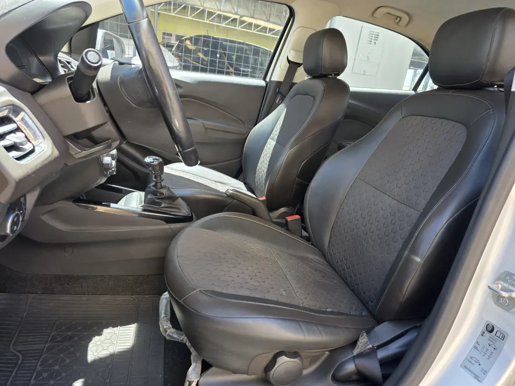 CHEVROLET Prisma - Foto