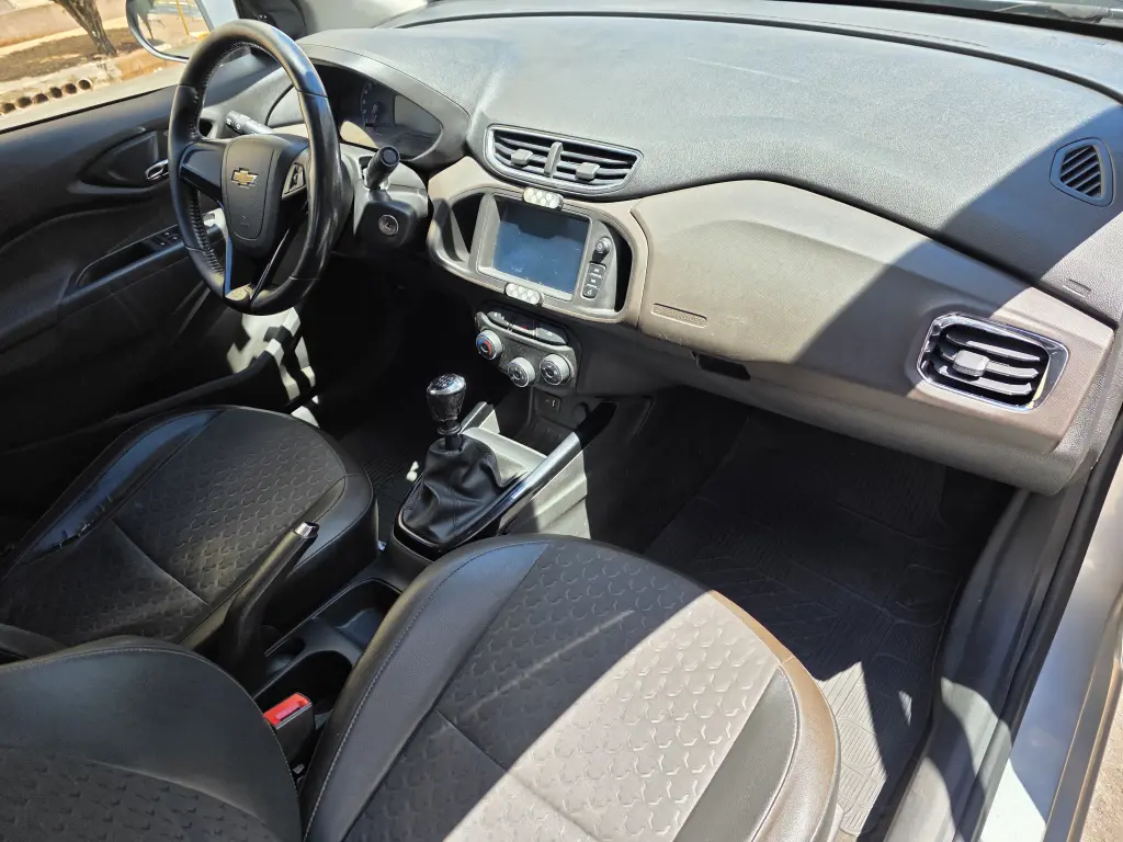 CHEVROLET Prisma - Foto