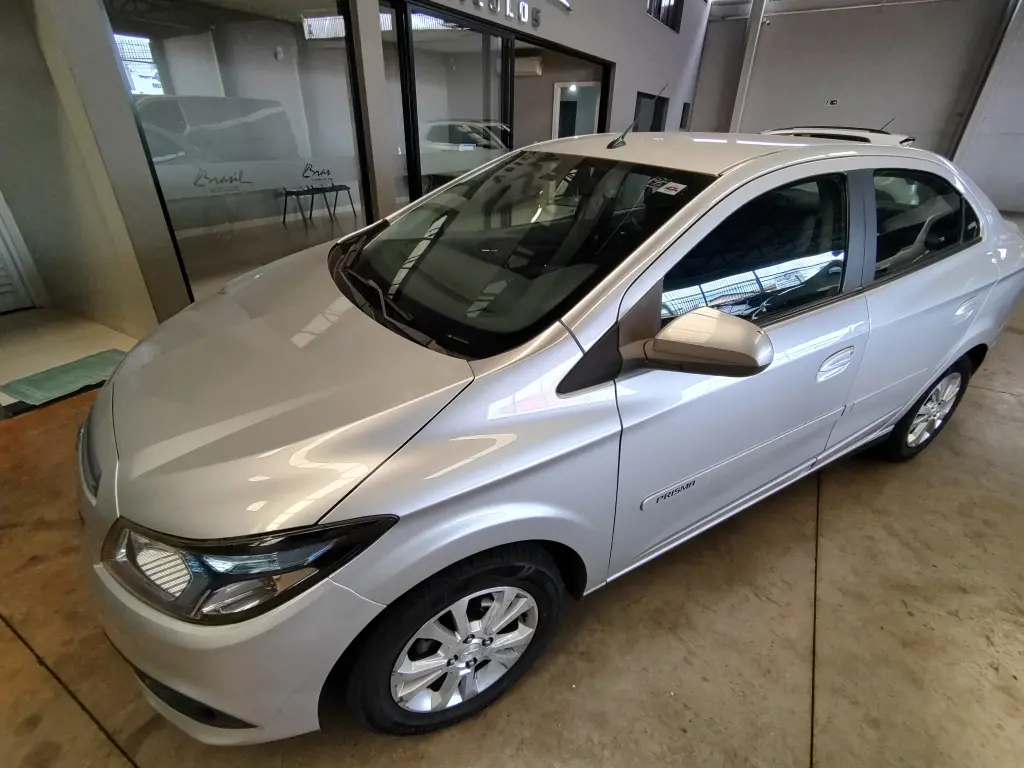 CHEVROLET Prisma - Foto