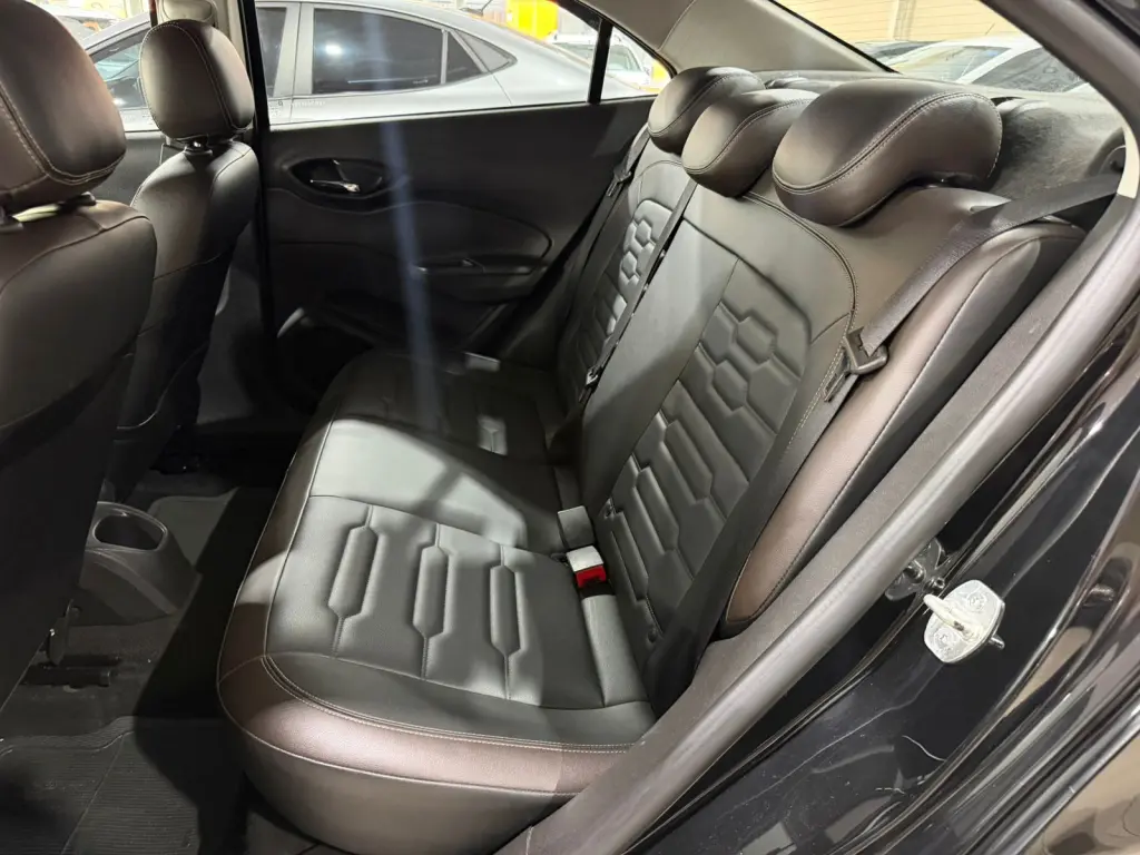 CHEVROLET Prisma - Foto