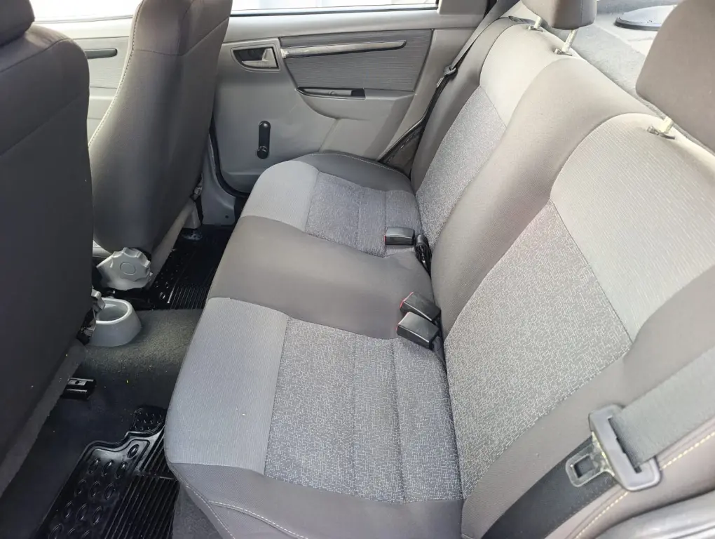 CHEVROLET Prisma - Foto