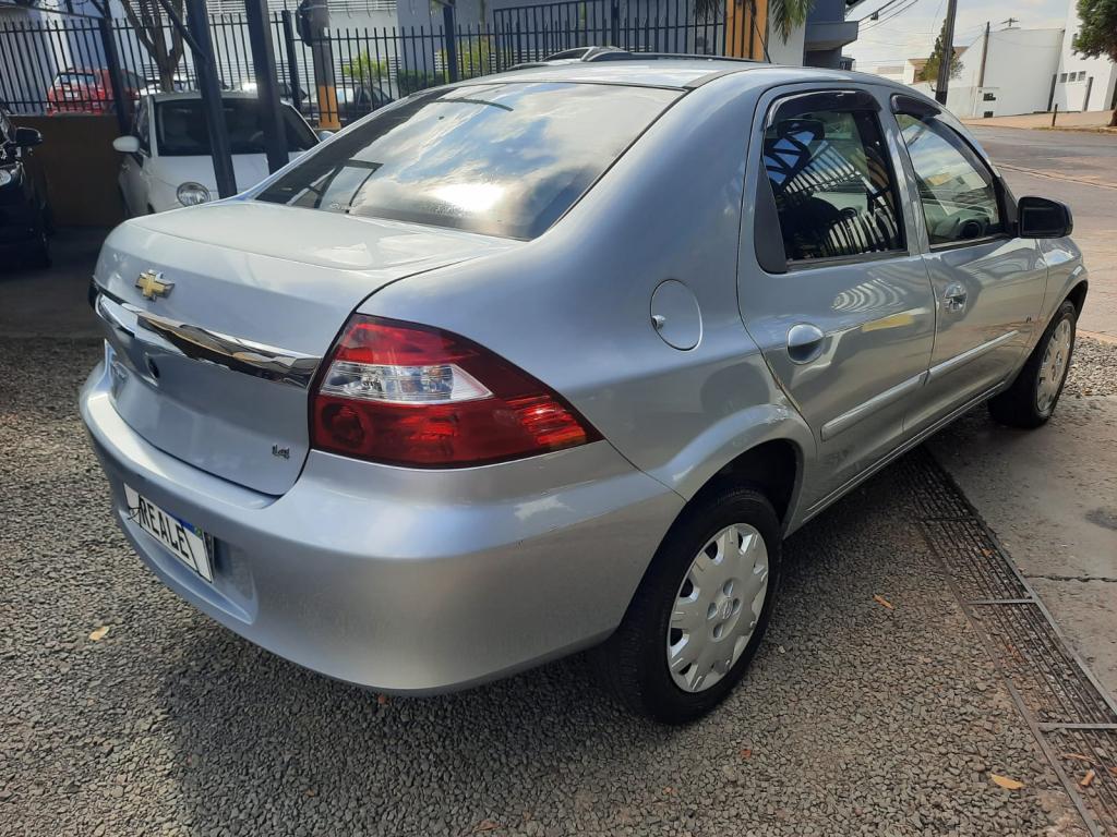 CHEVROLET Prisma - Foto