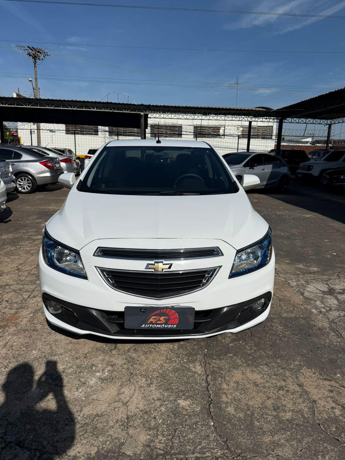 CHEVROLET Prisma - Foto