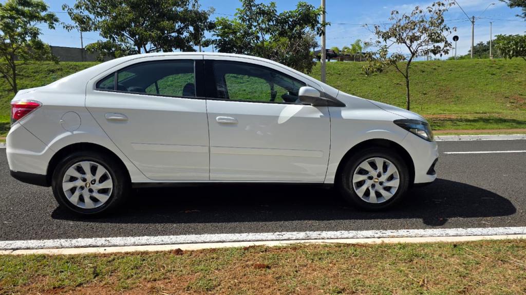CHEVROLET Prisma - Foto