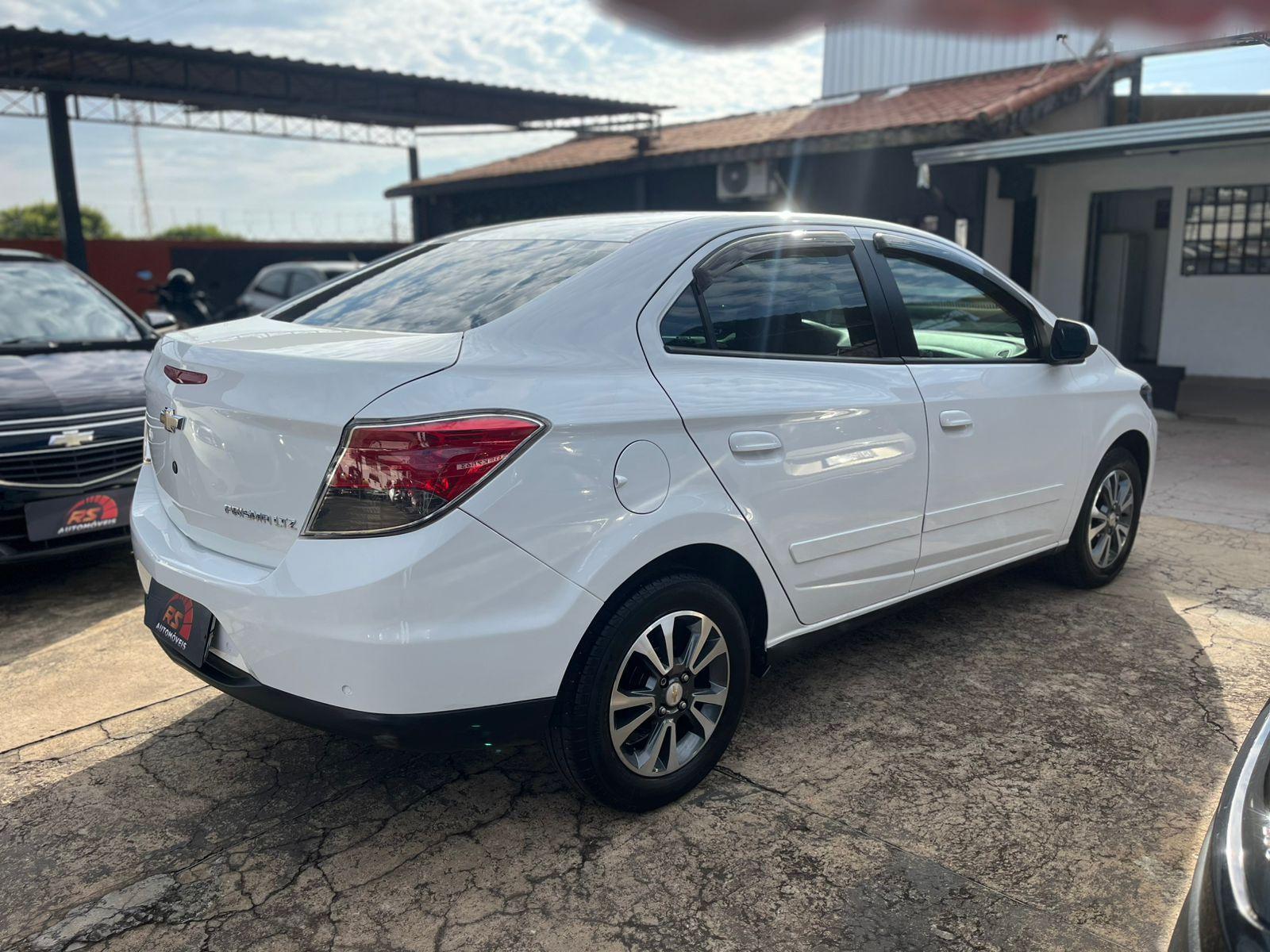 CHEVROLET Prisma - Foto