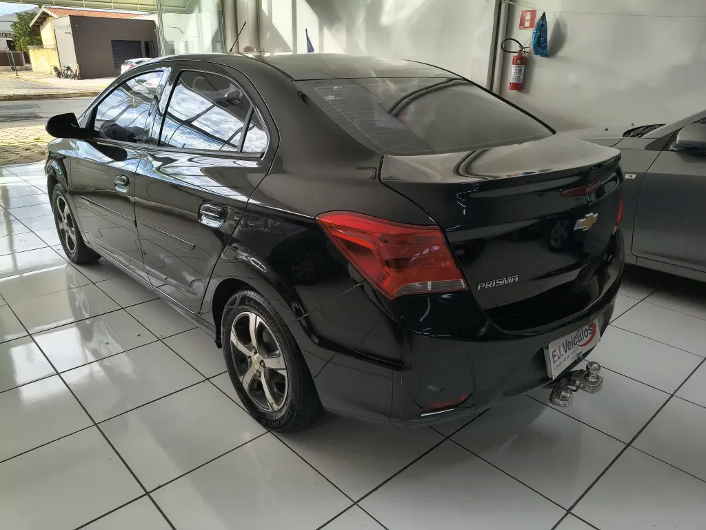 CHEVROLET Prisma - Foto