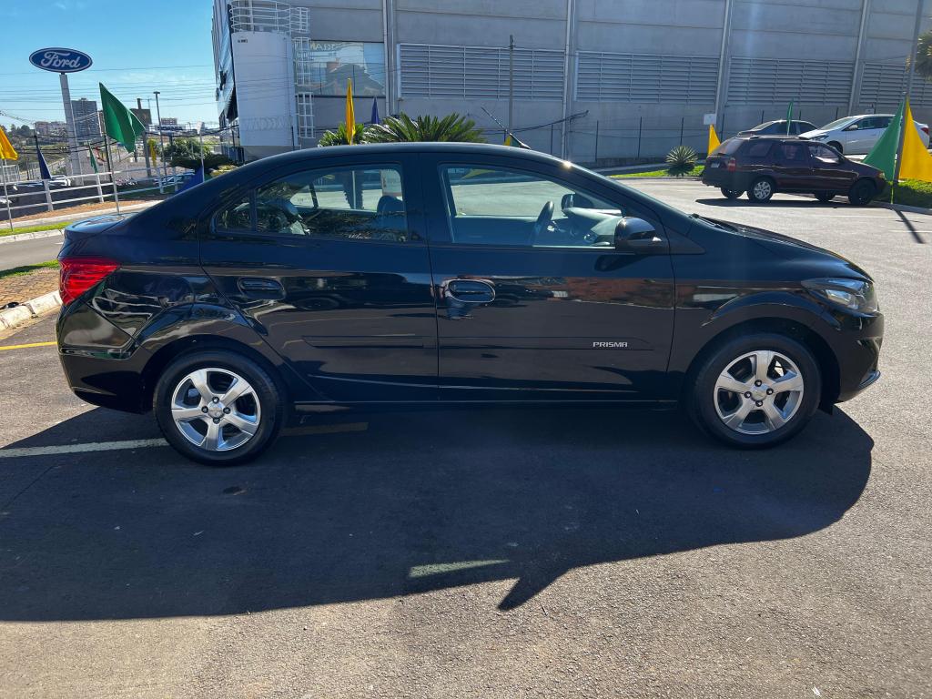 CHEVROLET Prisma - Foto