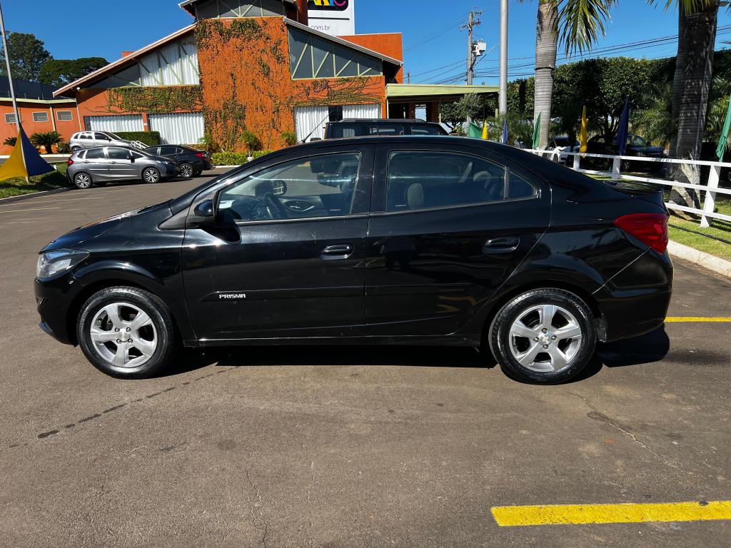 CHEVROLET Prisma - Foto