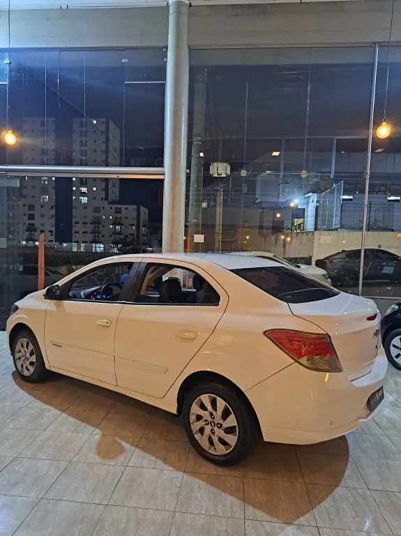 CHEVROLET Prisma - Foto