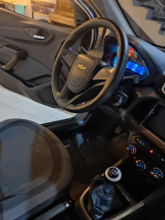 CHEVROLET Prisma - Foto