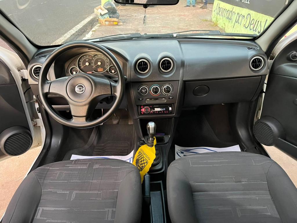 CHEVROLET Prisma - Foto