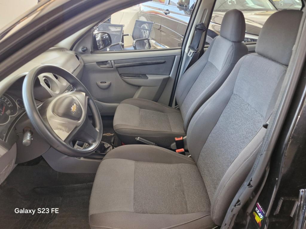 CHEVROLET Prisma - Foto