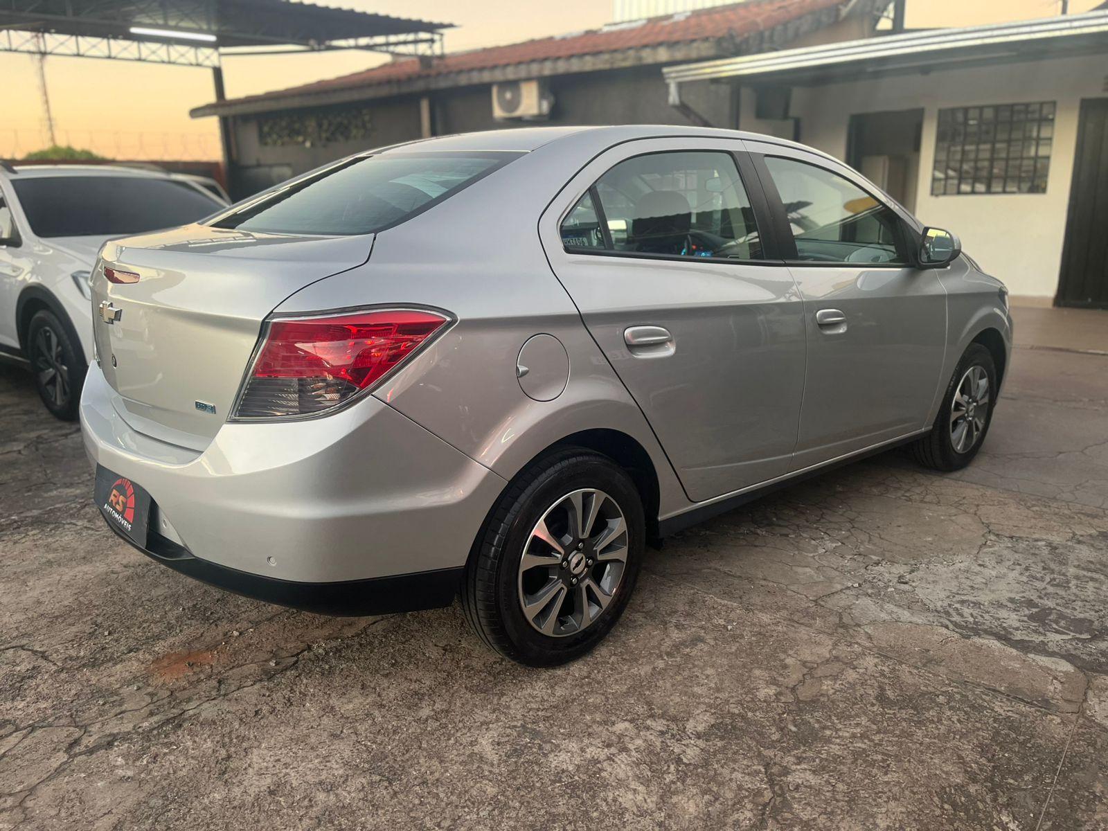 CHEVROLET Prisma - Foto