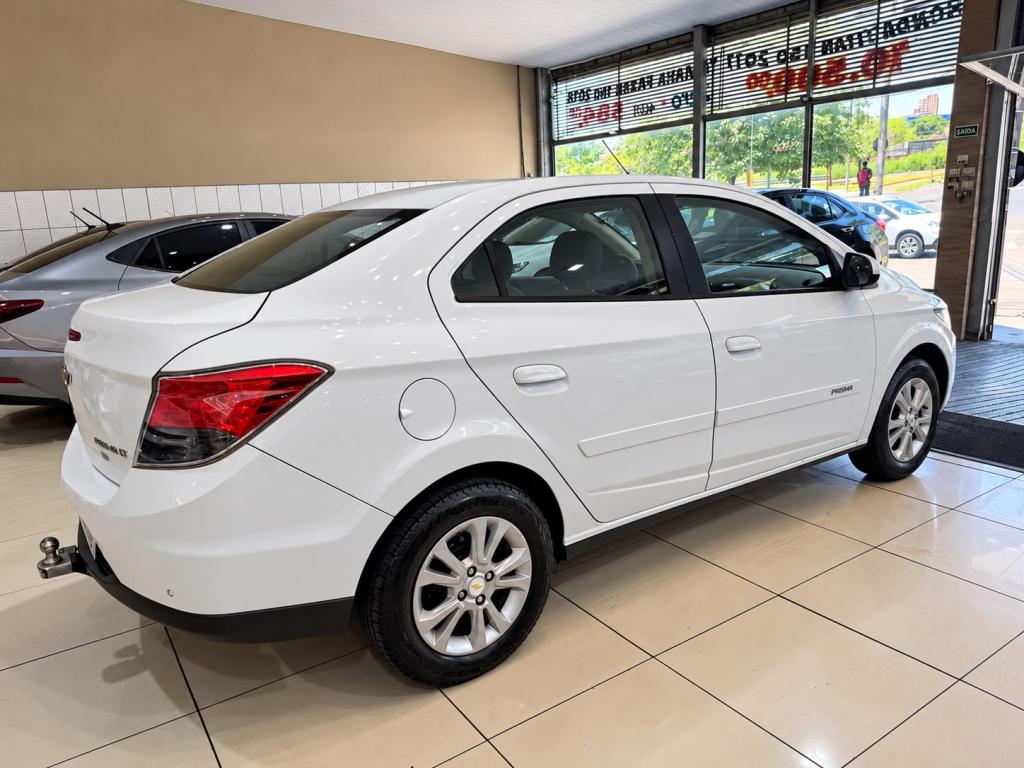 CHEVROLET Prisma - Foto