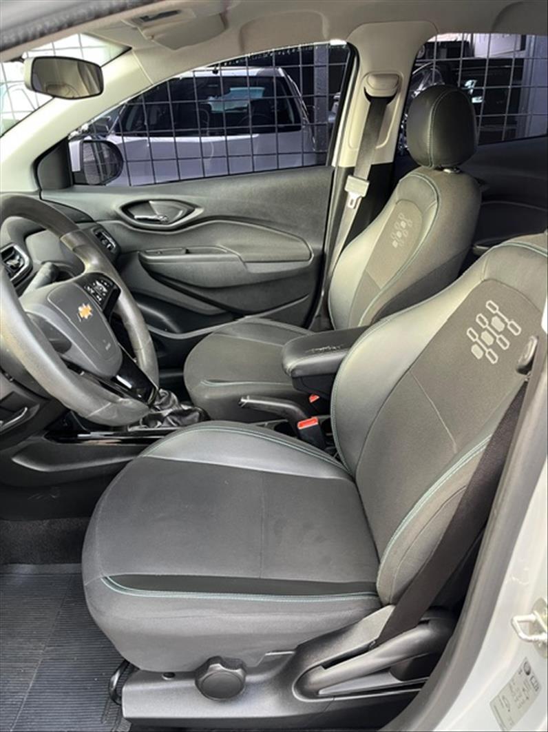 CHEVROLET Prisma - Foto