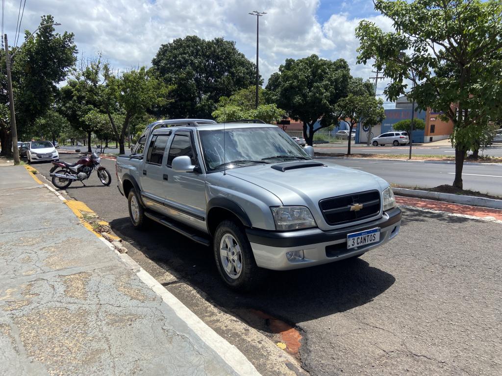 CHEVROLET S10 - Foto