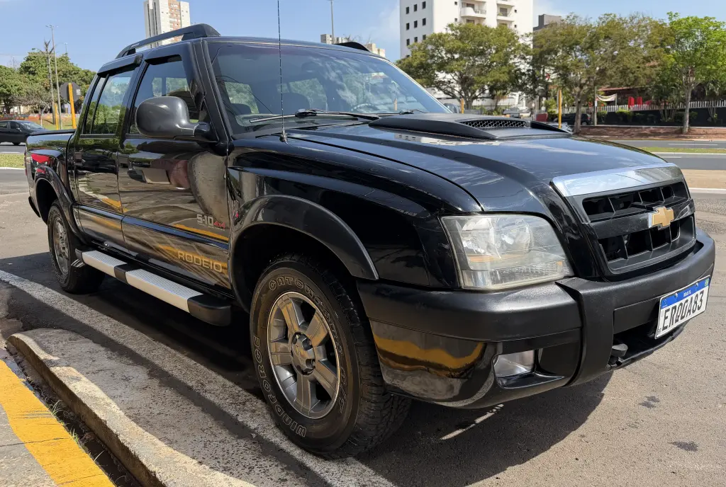 CHEVROLET S10