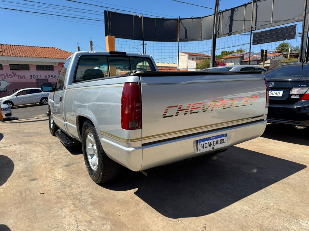 CHEVROLET Silverado - Foto