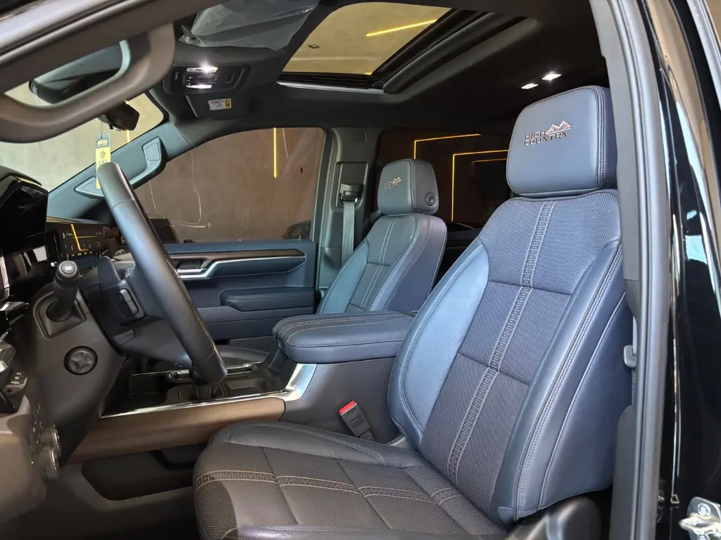 CHEVROLET Silverado - Foto