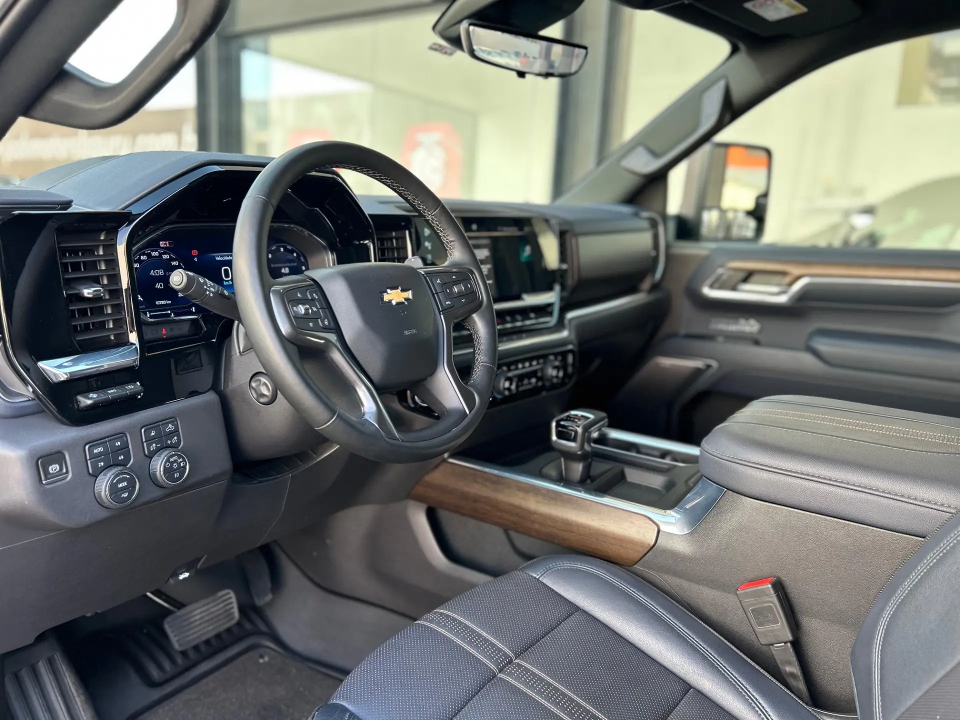 CHEVROLET Silverado - Foto