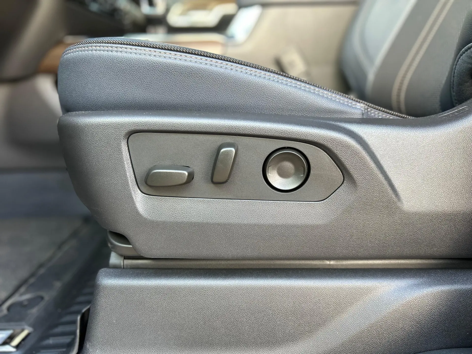 CHEVROLET Silverado - Foto