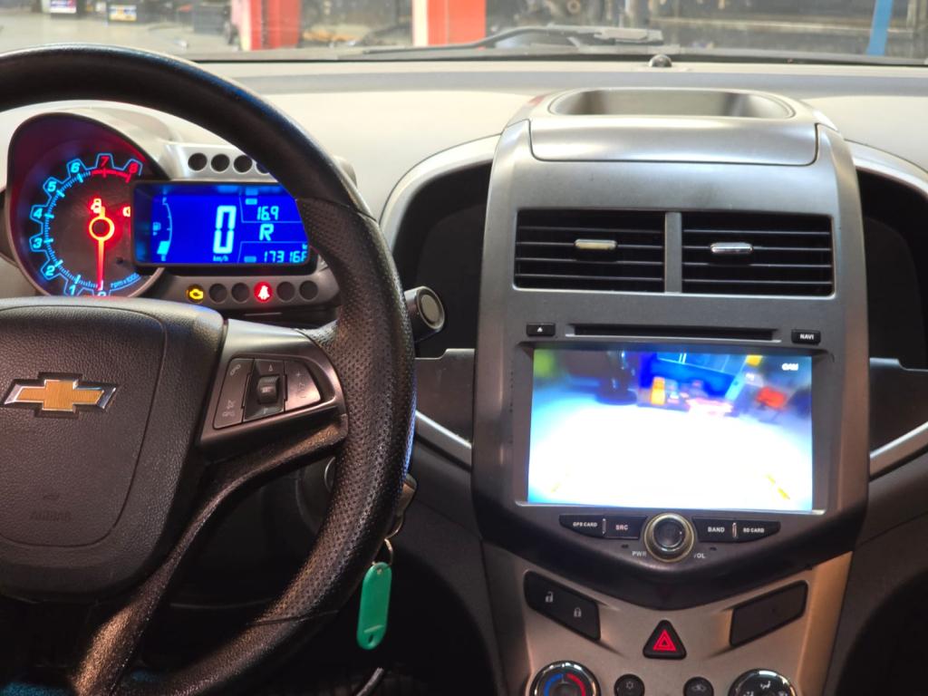 CHEVROLET Sonic Sedan - Foto