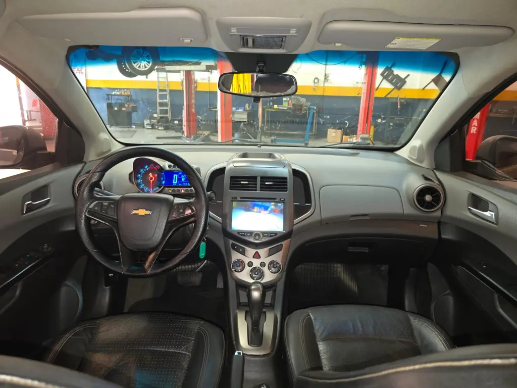 CHEVROLET Sonic Sedan - Foto