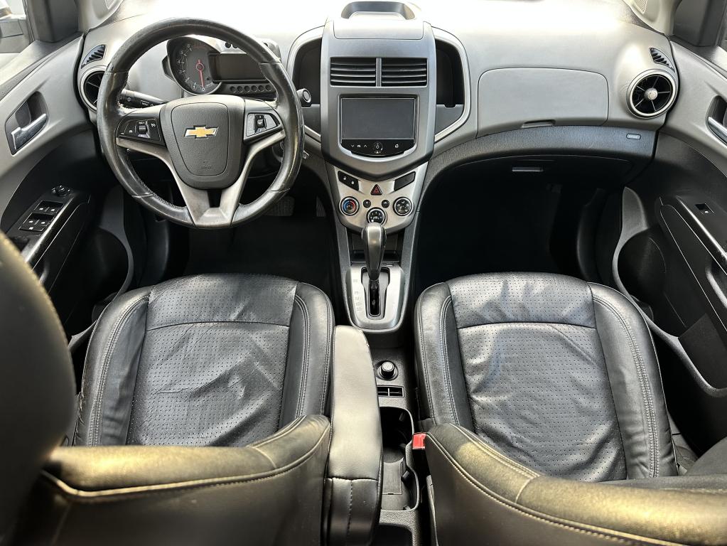 CHEVROLET Sonic Sedan - Foto