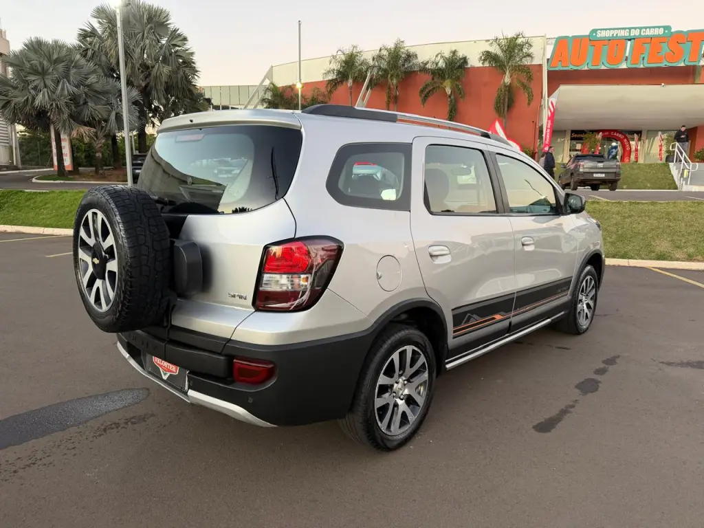 CHEVROLET Spin - Foto