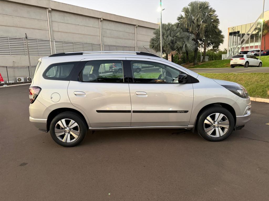 CHEVROLET Spin - Foto