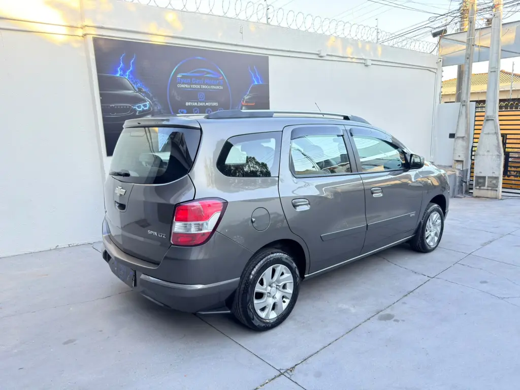 CHEVROLET Spin - Foto