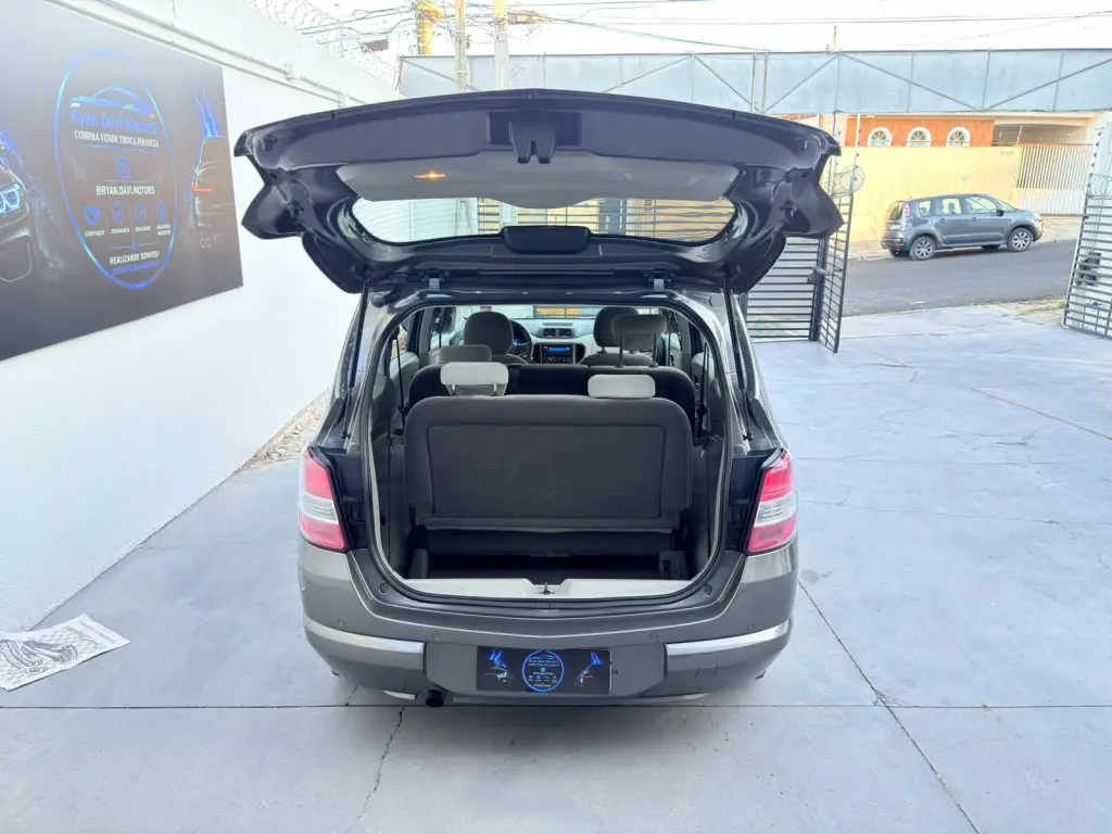 CHEVROLET Spin - Foto