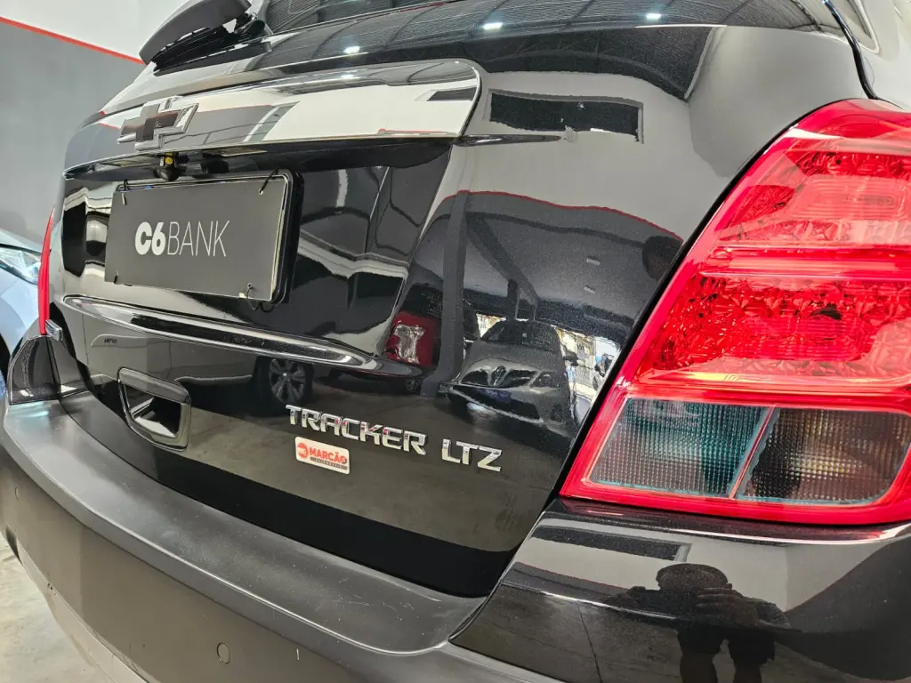 CHEVROLET Tracker - Foto