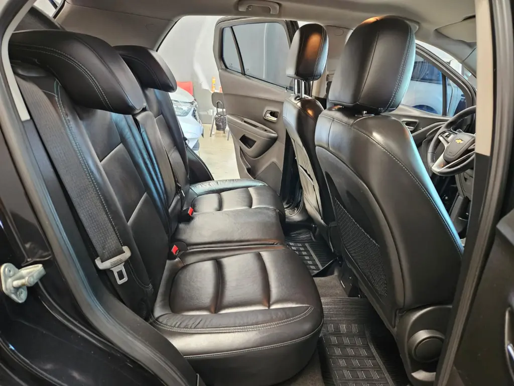 CHEVROLET Tracker - Foto