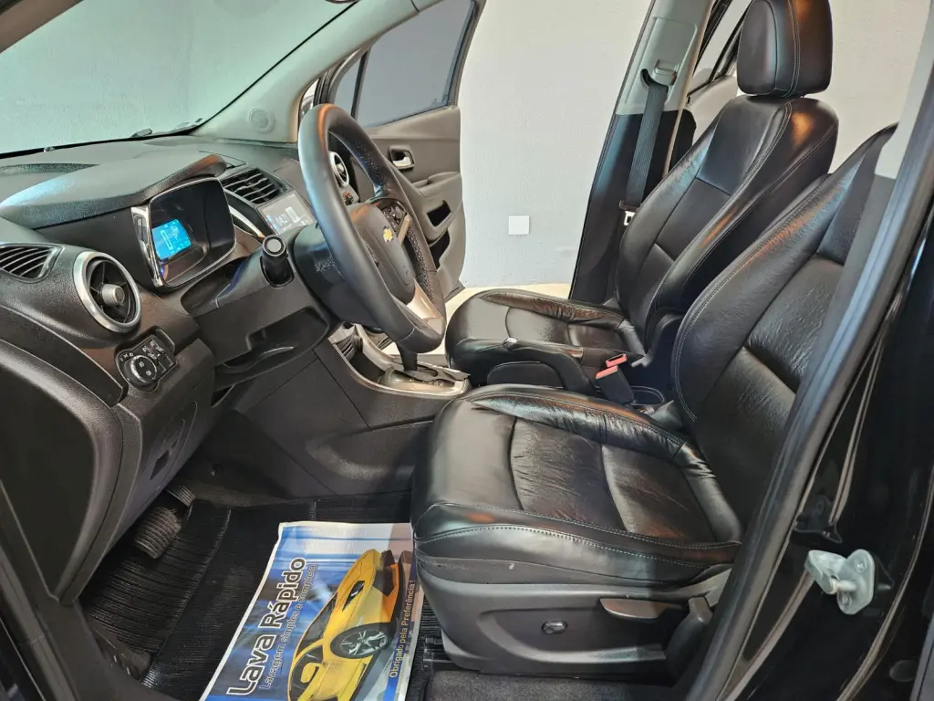 CHEVROLET Tracker - Foto
