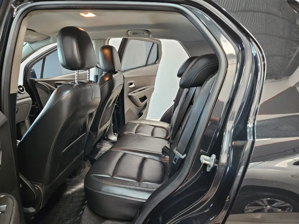 CHEVROLET Tracker - Foto