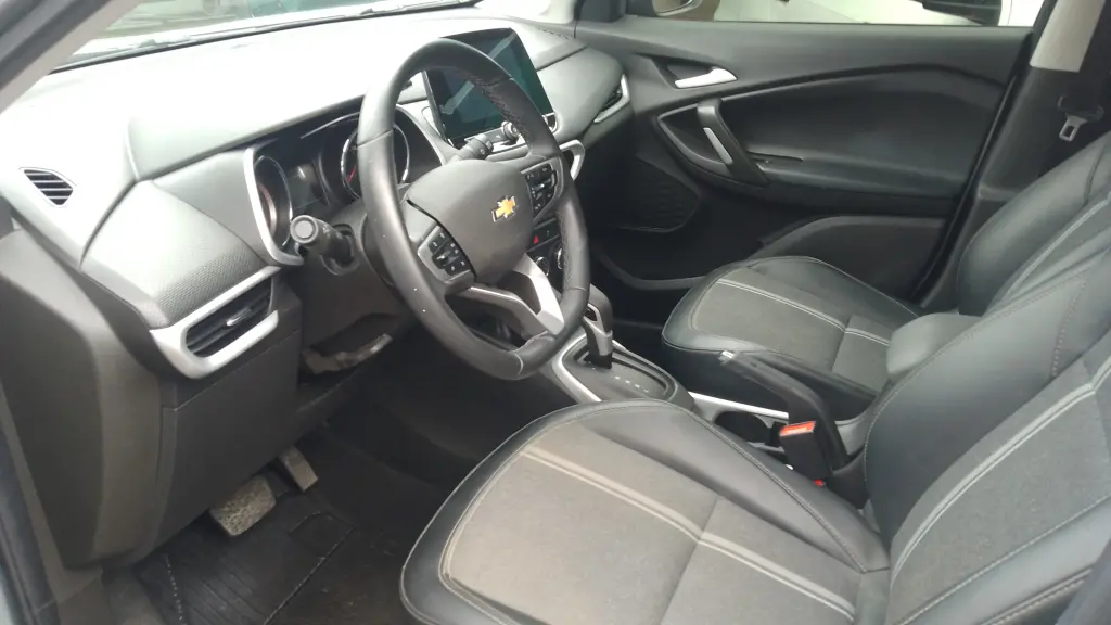 CHEVROLET Tracker - Foto