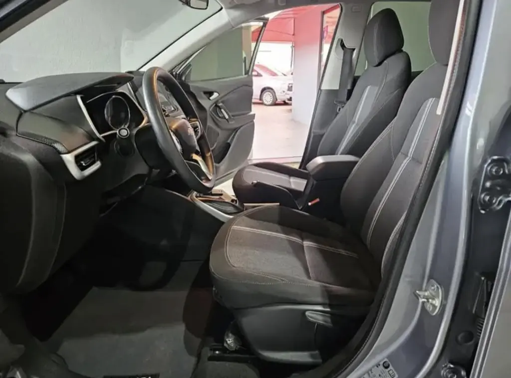 CHEVROLET Tracker - Foto