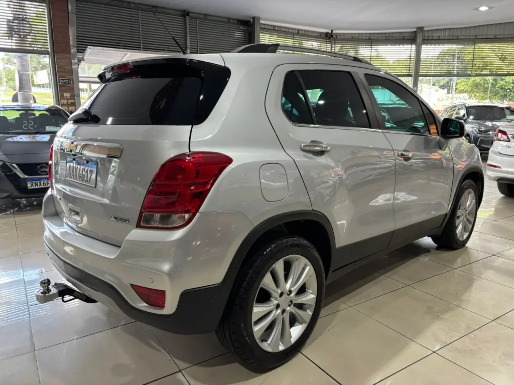 CHEVROLET Tracker - Foto