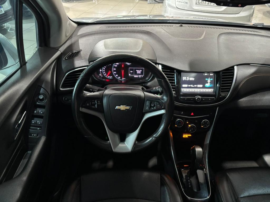 CHEVROLET Tracker - Foto