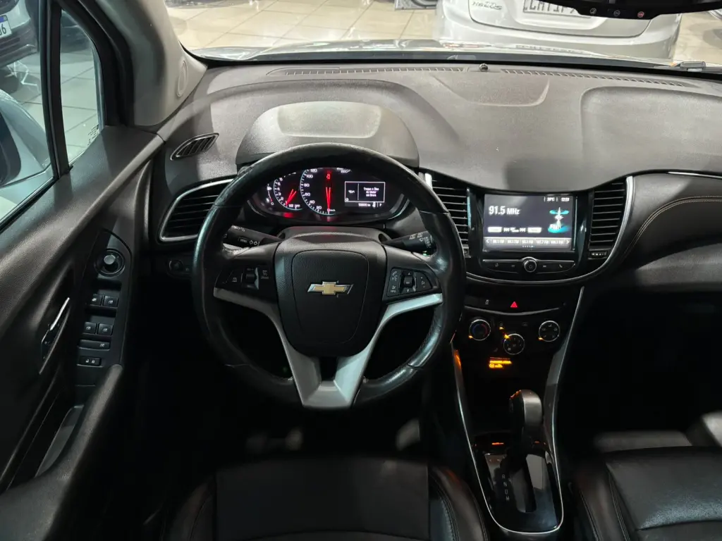 CHEVROLET Tracker - Foto