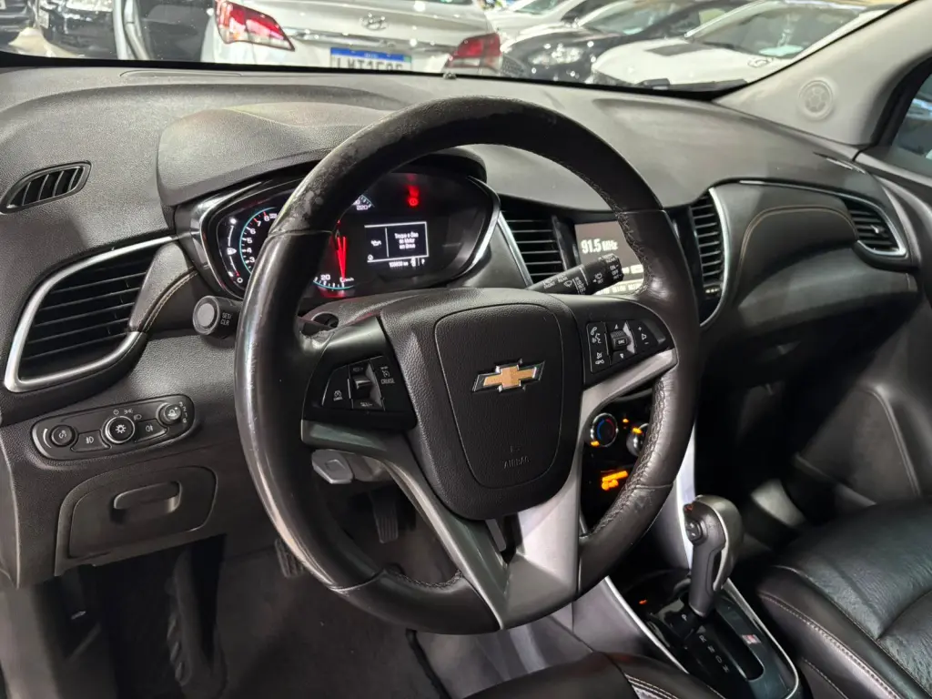 CHEVROLET Tracker - Foto