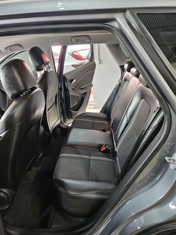 CHEVROLET Tracker - Foto