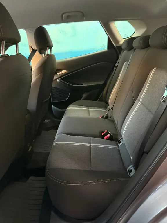 CHEVROLET Tracker - Foto