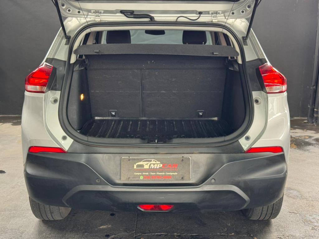 CHEVROLET Tracker - Foto