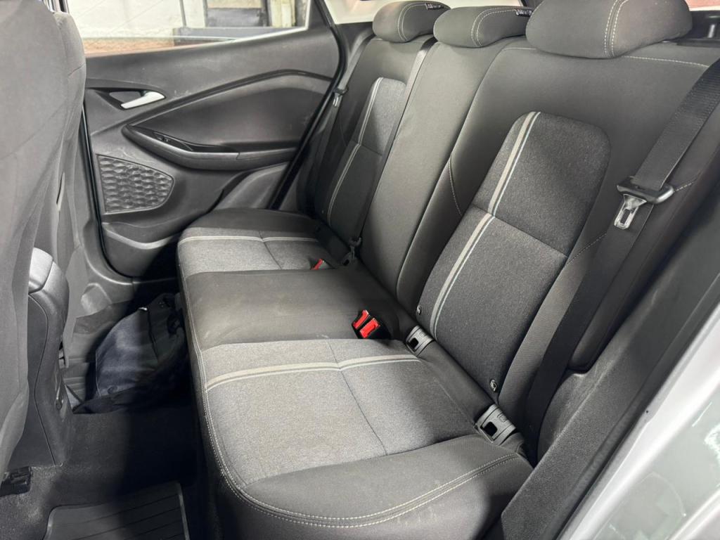 CHEVROLET Tracker - Foto