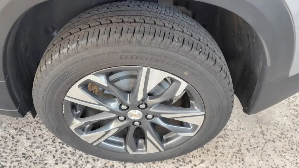 CHEVROLET Tracker - Foto