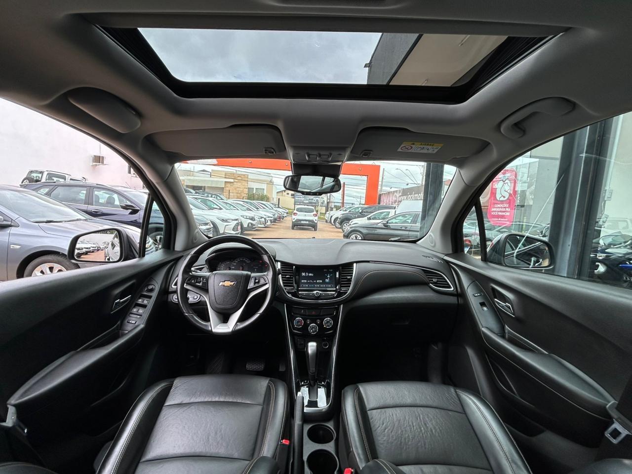 CHEVROLET Tracker - Foto